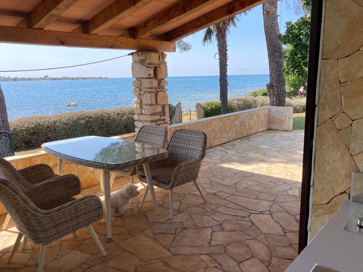 Karigador Beach House Kültér fotó