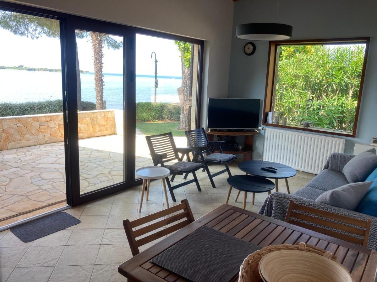 Karigador Beach House Kültér fotó