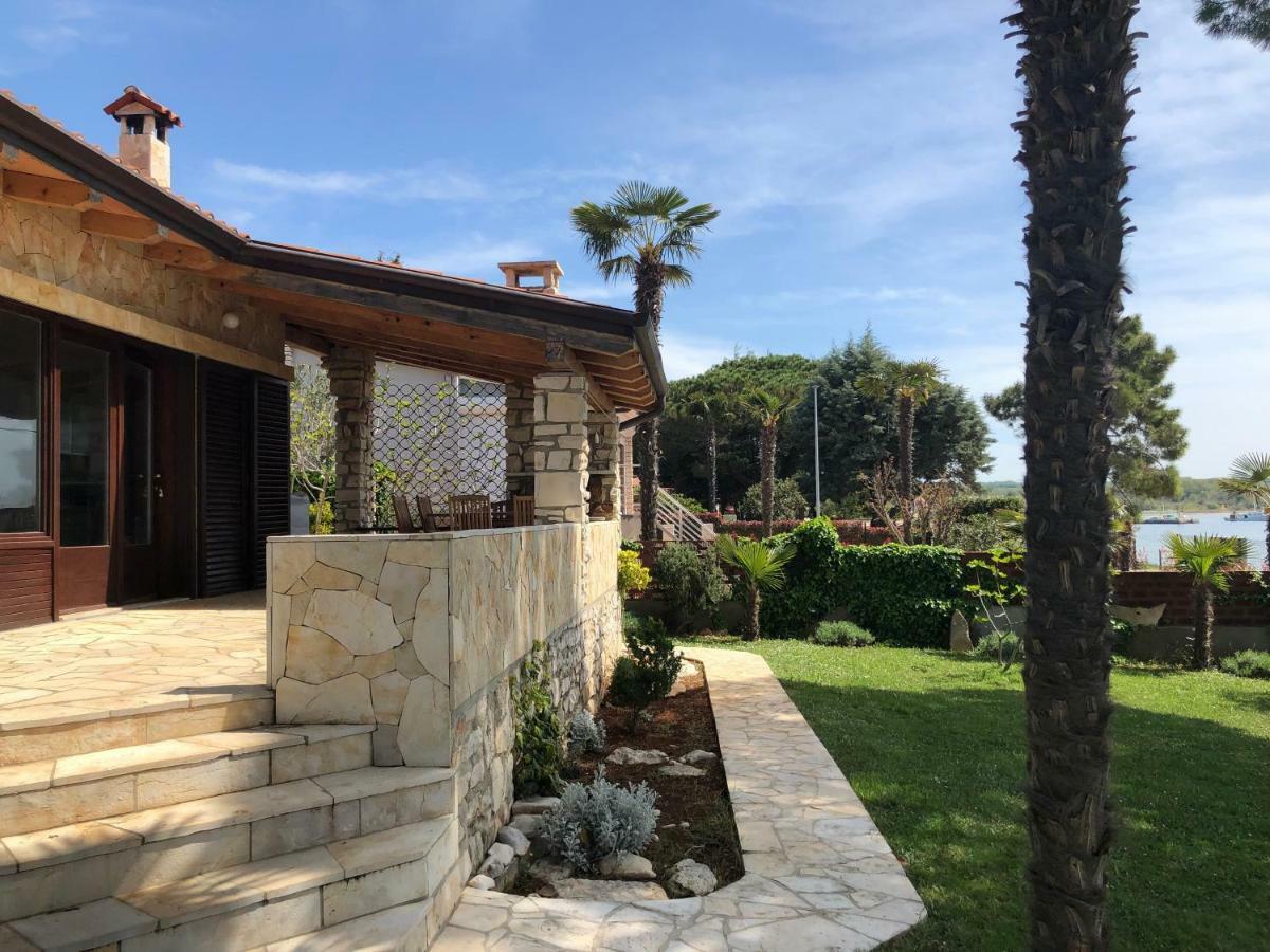 Karigador Beach House Kültér fotó